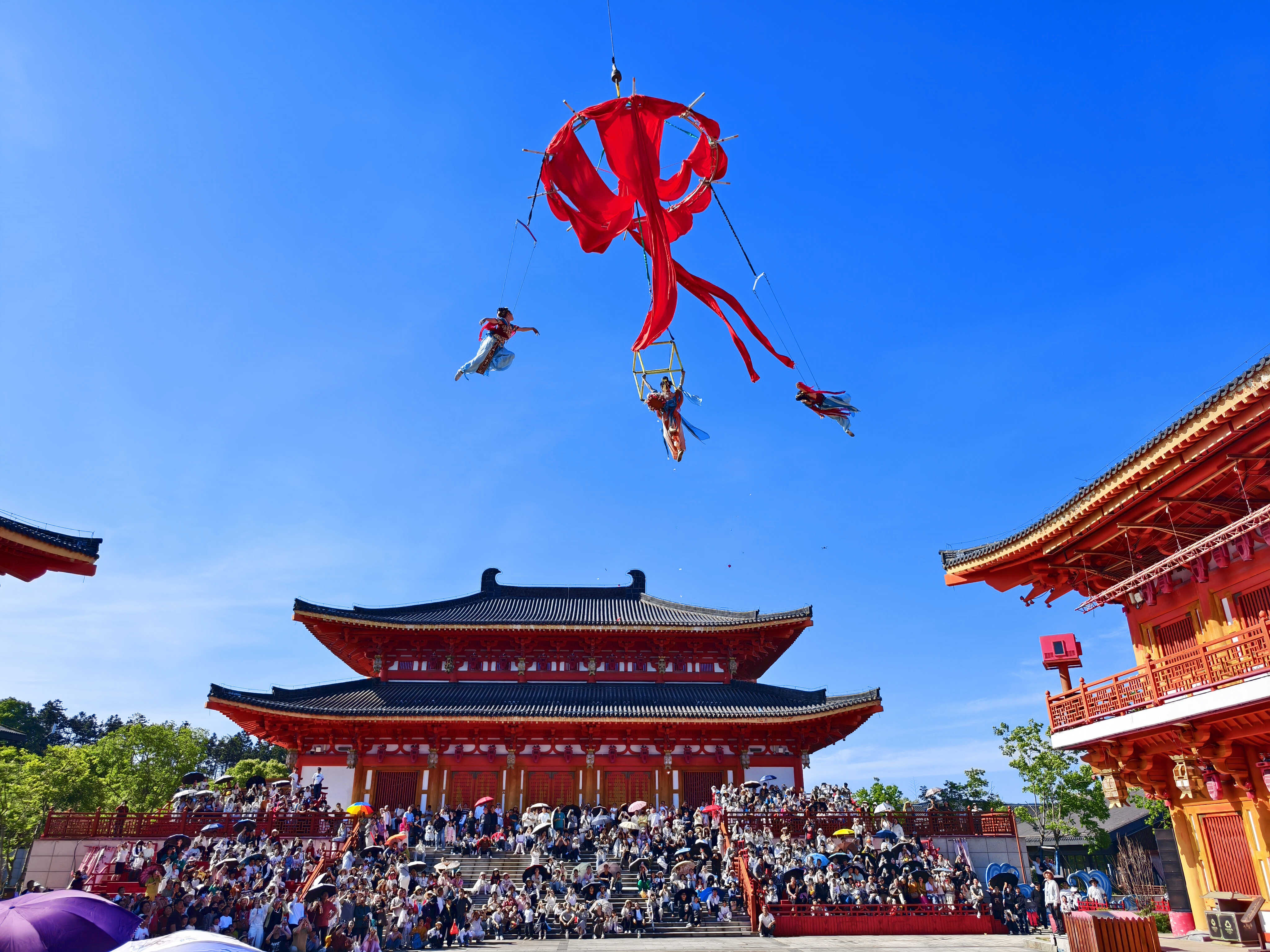 五一假期尾声热度不减 高岭文化村大唐茶市沉浸式体验引客来